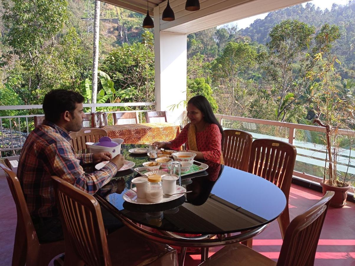 Riverbench Homestay Munnar Anaviratty Exteriör bild