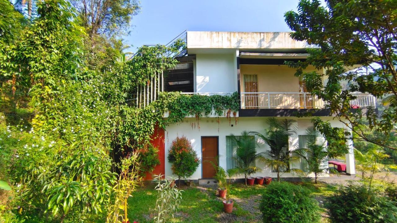Riverbench Homestay Munnar Anaviratty Exteriör bild